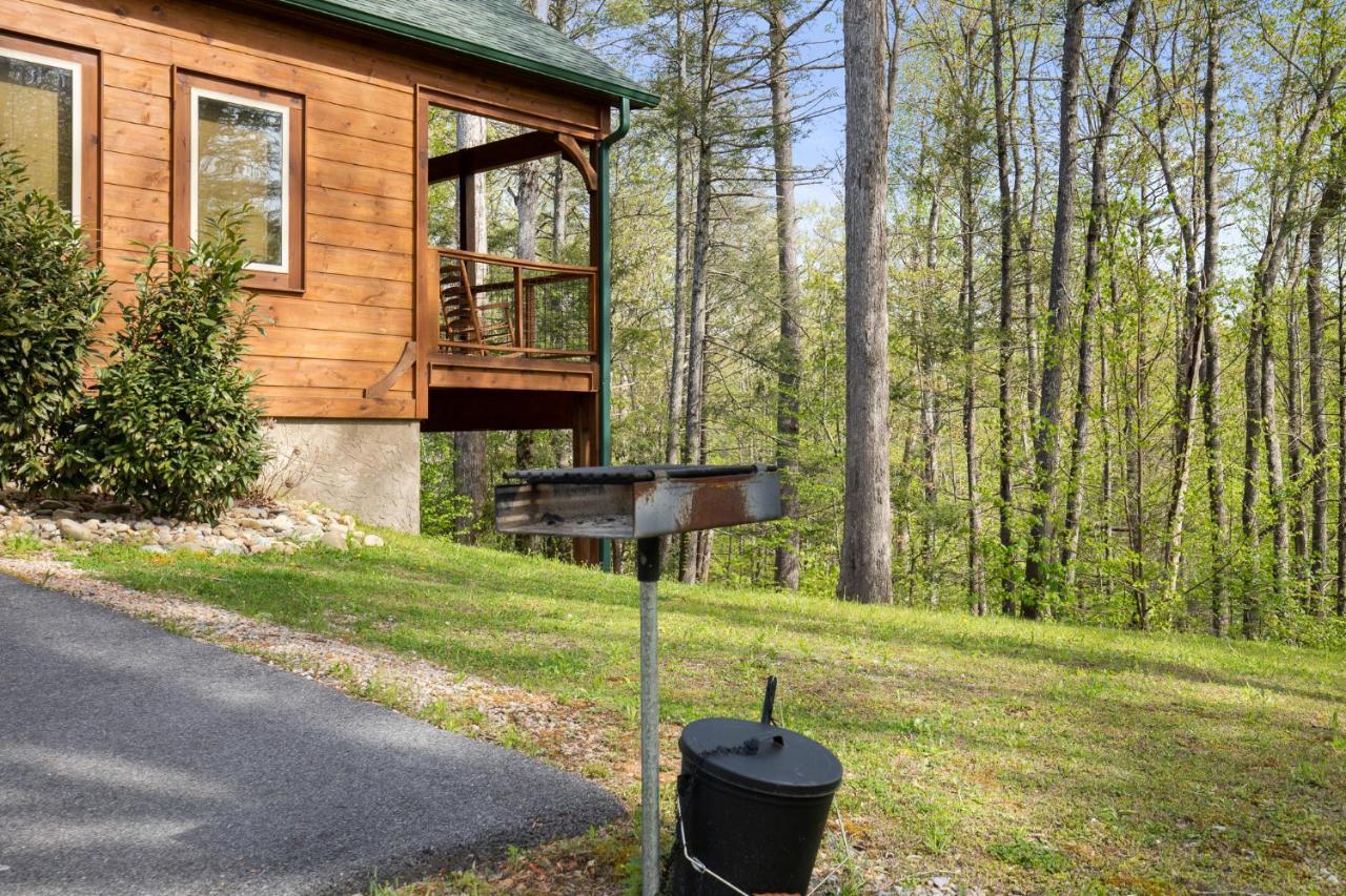 Villa Poolin Around à Gatlinburg Extérieur photo