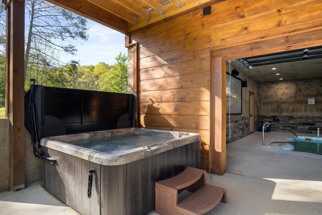 Villa Poolin Around à Gatlinburg Extérieur photo